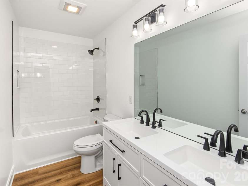181 Meadowlark Lane, Statesville, NC 28625.  MLS# CAR4426854, YatesRealty ID 53976. 
