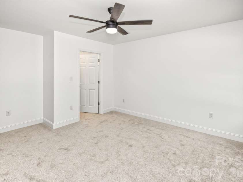 181 Meadowlark Lane, Statesville, NC 28625.  MLS# CAR4426854, YatesRealty ID 53976. 