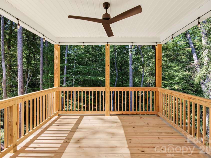 181 Meadowlark Lane, Statesville, NC 28625.  MLS# CAR4426854, YatesRealty ID 53976. 