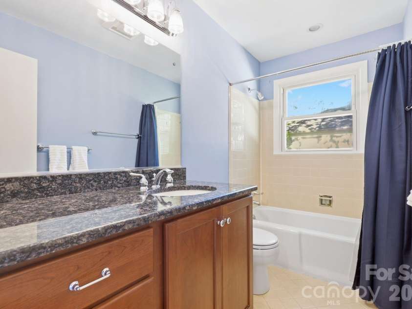 4235 Blalock Avenue, Charlotte, NC 28210.  MLS# CAR4426840, YatesRealty ID 53977. Hall Bathroom