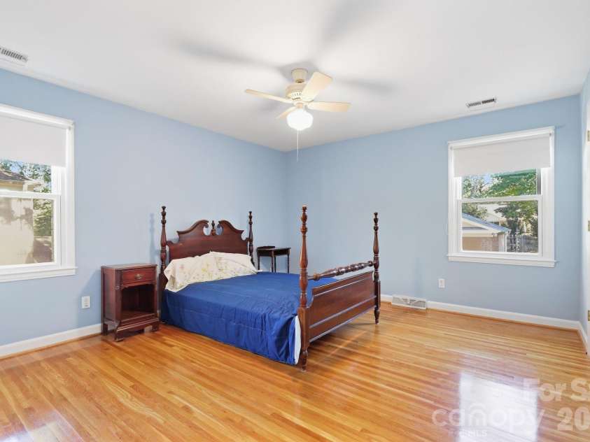 4235 Blalock Avenue, Charlotte, NC 28210.  MLS# CAR4426840, YatesRealty ID 53977. Primary Bedroom