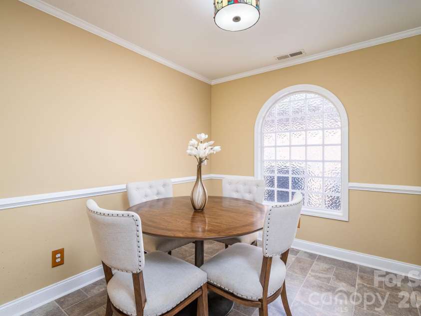 2972 Heritage Commons Lane, Gastonia, NC 28054.  MLS# CAR4426918, YatesRealty ID 53978. 
