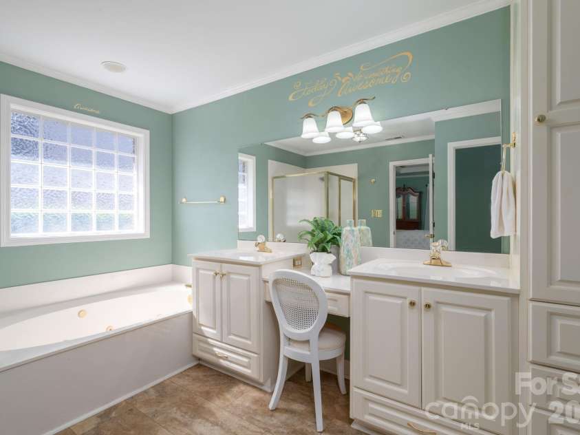 2972 Heritage Commons Lane, Gastonia, NC 28054.  MLS# CAR4426918, YatesRealty ID 53978. 