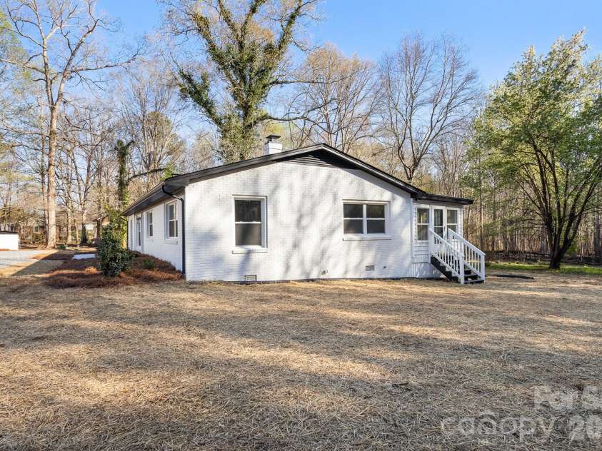 34886 Locust Lane, New London, NC 28127.  MLS# CAR4355682, YatesRealty ID 5398. 