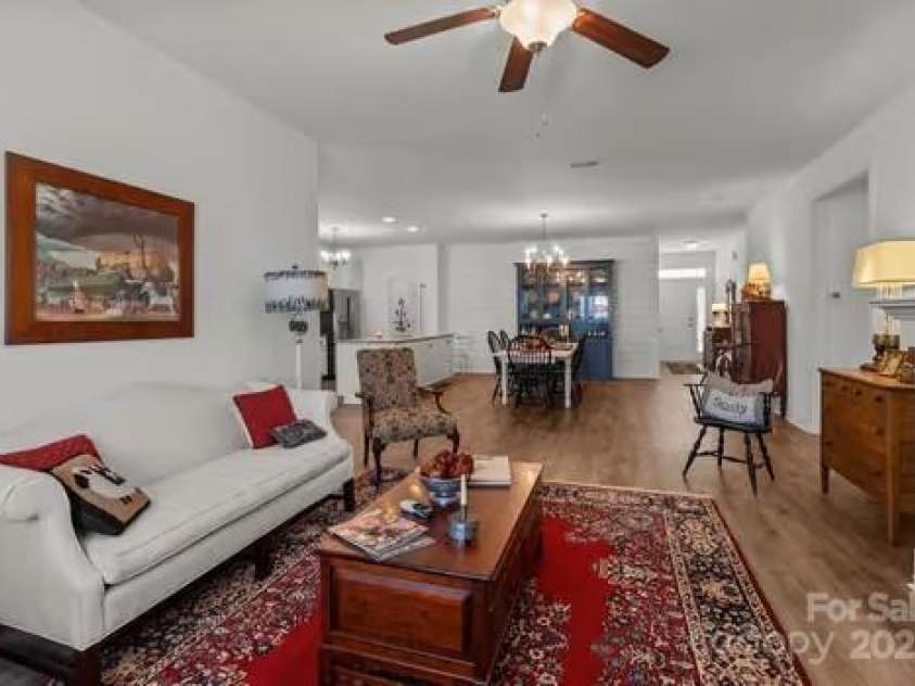 420 Spring Arbor Avenue, Salisbury, NC 28146.  MLS# CAR4237149, YatesRealty ID 5398. Living Room