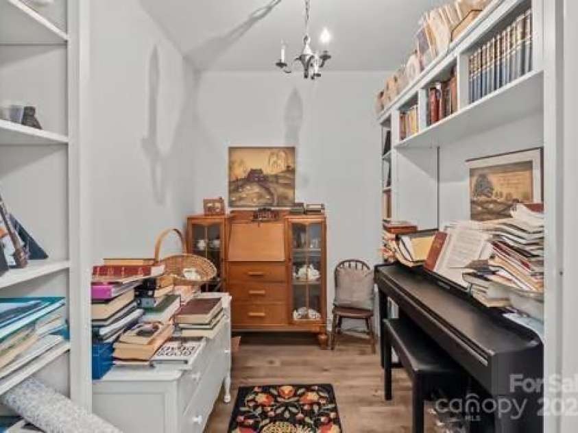 420 Spring Arbor Avenue, Salisbury, NC 28146.  MLS# CAR4237149, YatesRealty ID 5398. Office Area