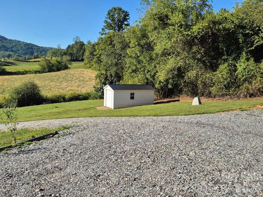 245 Potato Branch Road, Leicester, NC 28748.  MLS# CAR4427548, YatesRealty ID 53980. 