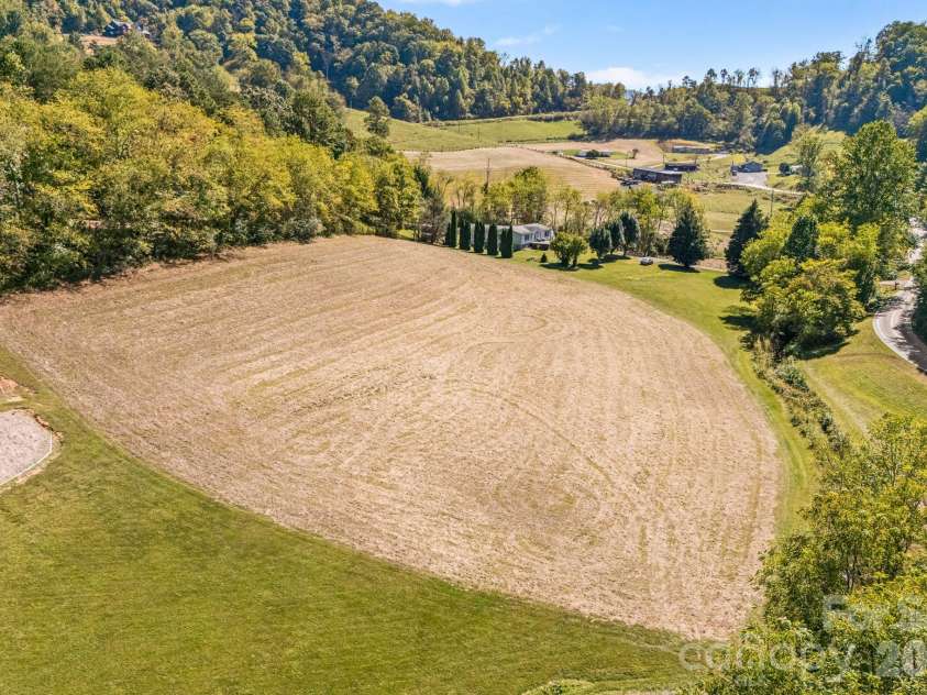 245 Potato Branch Road, Leicester, NC 28748.  MLS# CAR4427548, YatesRealty ID 53980. 