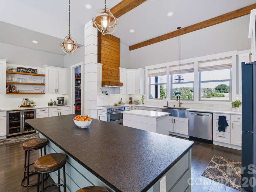 7001 Duncan Road, Indian Trail, NC 28079.  MLS# CAR4427411, YatesRealty ID 53985. Kitchen