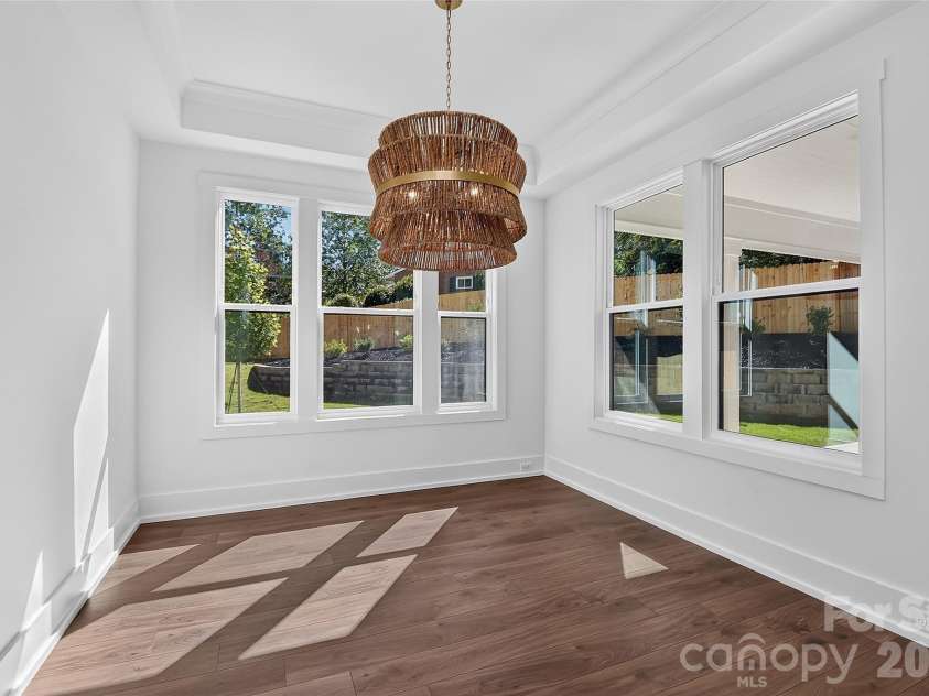 4809 Currituck Drive, Charlotte, NC 28210.  MLS# CAR4427425, YatesRealty ID 53986. 