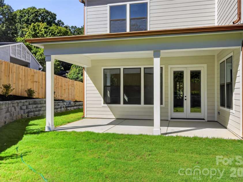 4809 Currituck Drive, Charlotte, NC 28210.  MLS# CAR4427425, YatesRealty ID 53986. 