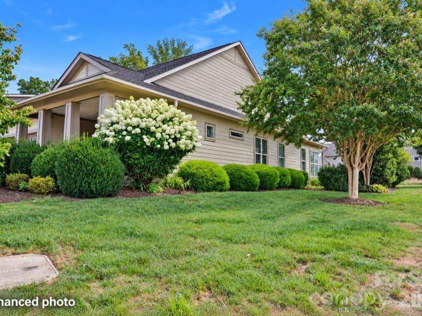 171 Chimney Rock Court, Denver, NC 28037.  MLS# CAR4422972, YatesRealty ID 53988. 