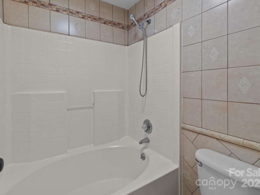 700 Leonard Avenue, Kannapolis, NC 28081.  MLS# CAR4214799, YatesRealty ID 5399. 