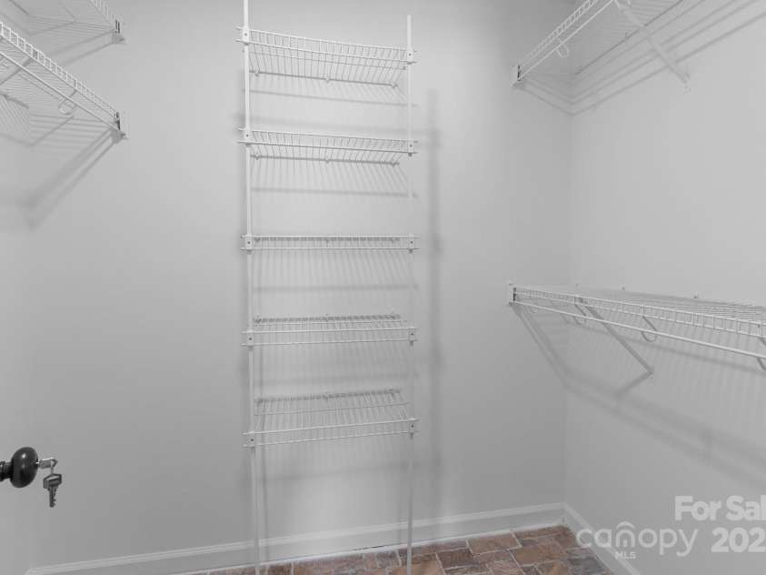 700 Leonard Avenue, Kannapolis, NC 28081.  MLS# CAR4214799, YatesRealty ID 5399. 