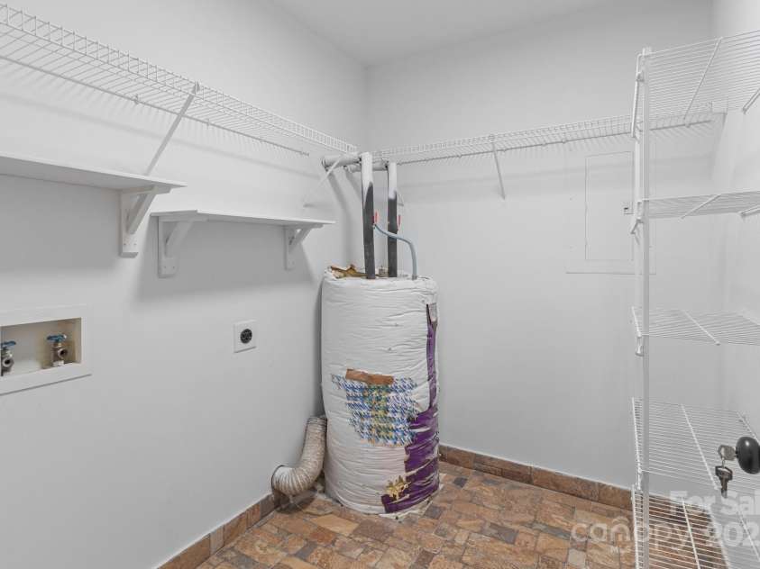 700 Leonard Avenue, Kannapolis, NC 28081.  MLS# CAR4214799, YatesRealty ID 5399. 