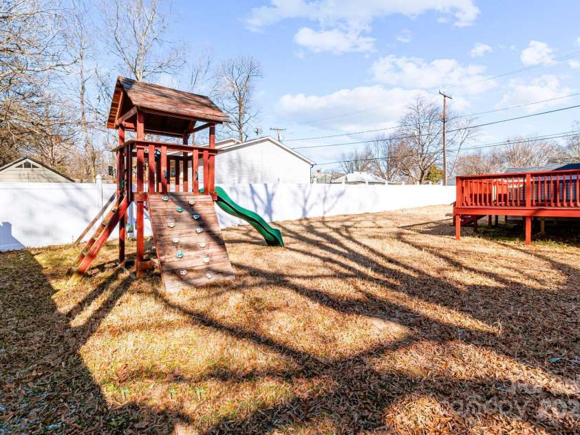 700 Leonard Avenue, Kannapolis, NC 28081.  MLS# CAR4214799, YatesRealty ID 5399. 