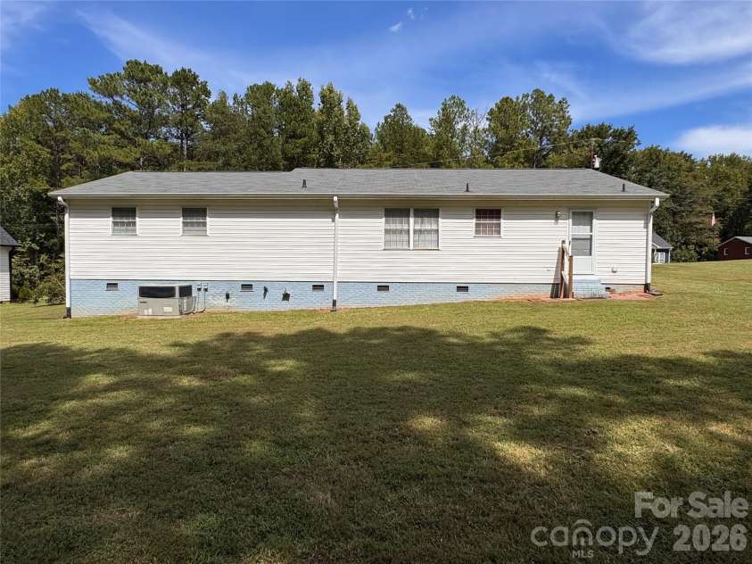 1037 Cross Creek Drive, Oakboro, NC 28129.  MLS# CAR4423754, YatesRealty ID 53990. 