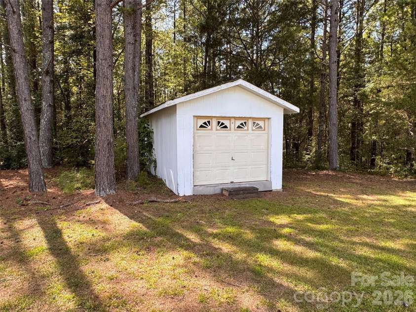 1037 Cross Creek Drive, Oakboro, NC 28129.  MLS# CAR4423754, YatesRealty ID 53990. 
