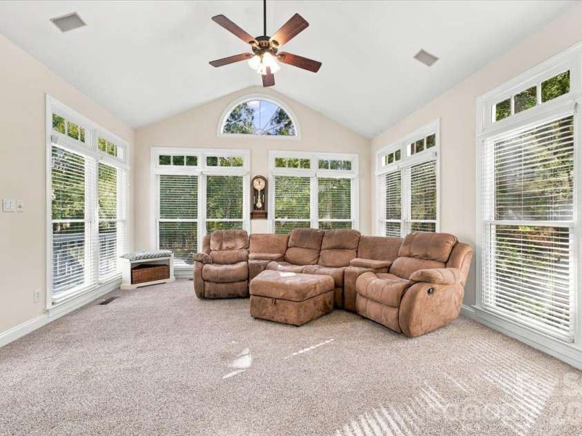 178 Cove Creek Loop, Mooresville, NC 28117.  MLS# CAR4424968, YatesRealty ID 53992. Large sunroom