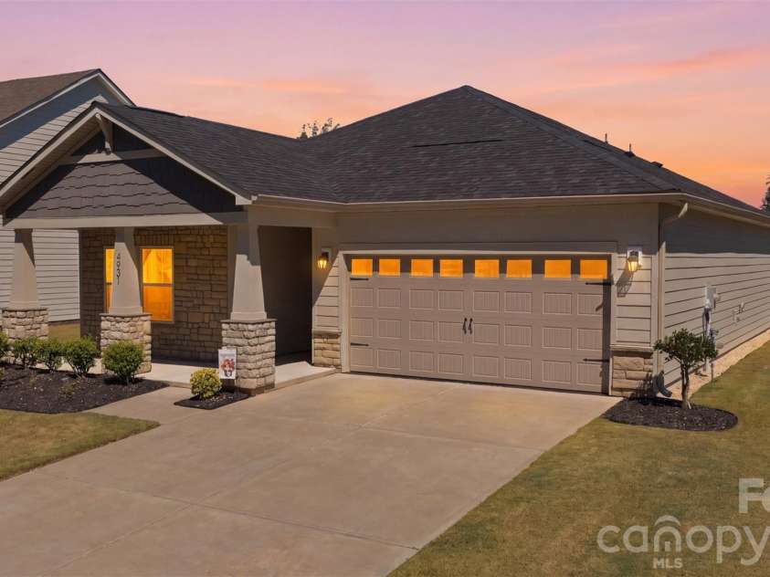 4931 Trigney Court, Charlotte, NC 28214.  MLS# CAR4425902, YatesRealty ID 53993. 