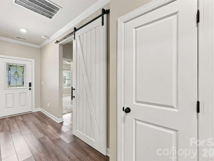 4931 Trigney Court, Charlotte, NC 28214.  MLS# CAR4425902, YatesRealty ID 53993. 