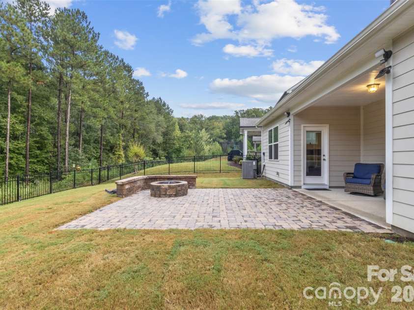 4020 Clapton Drive, Lancaster, SC 29720.  MLS# CAR4426441, YatesRealty ID 53996. 