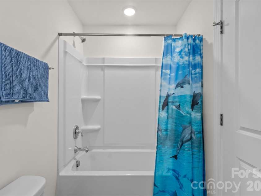 4020 Clapton Drive, Lancaster, SC 29720.  MLS# CAR4426441, YatesRealty ID 53996. Full bath upstairs