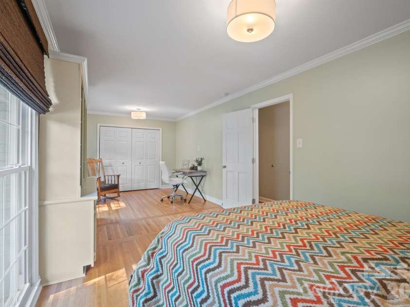 6009 Bismark Place, Charlotte, NC 28211.  MLS# CAR4425141, YatesRealty ID 53997. 