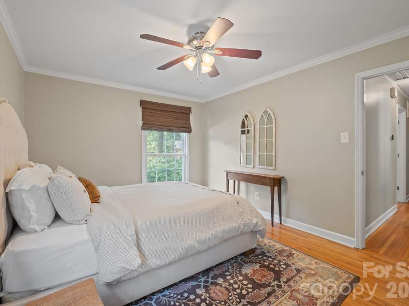 6009 Bismark Place, Charlotte, NC 28211.  MLS# CAR4425141, YatesRealty ID 53997. 