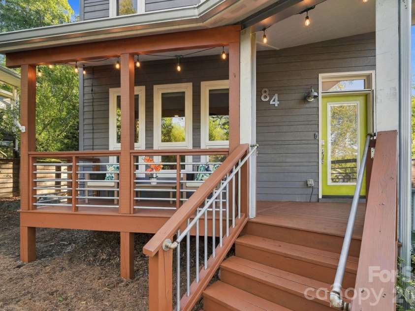 84 Middlemont Avenue, Asheville, NC 28806.  MLS# CAR4423134, YatesRealty ID 53999. 