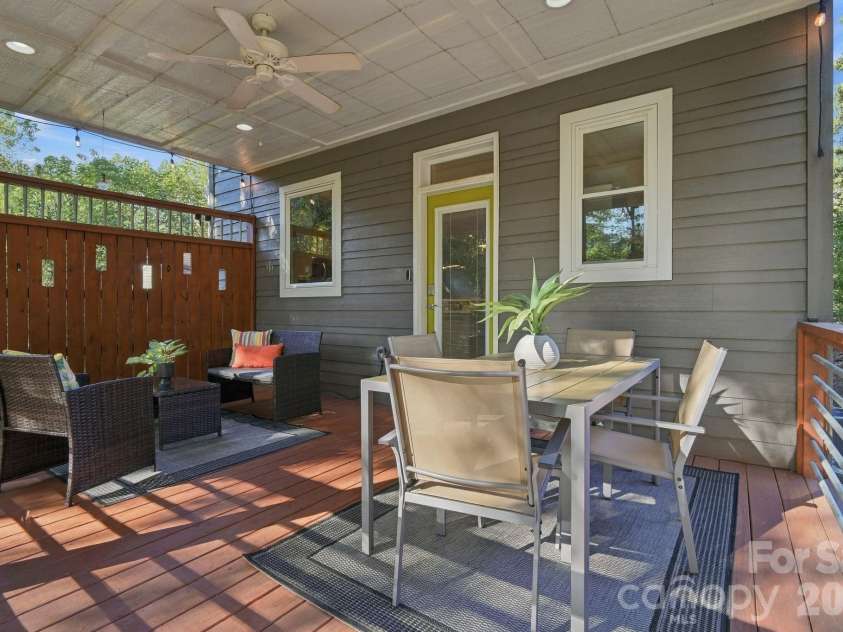 84 Middlemont Avenue, Asheville, NC 28806.  MLS# CAR4423134, YatesRealty ID 53999. 