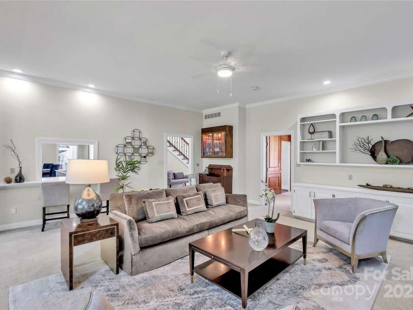 4141 Shattalon Drive, Winston Salem, NC 27106.  MLS# CAR4288994, YatesRealty ID 54. 
