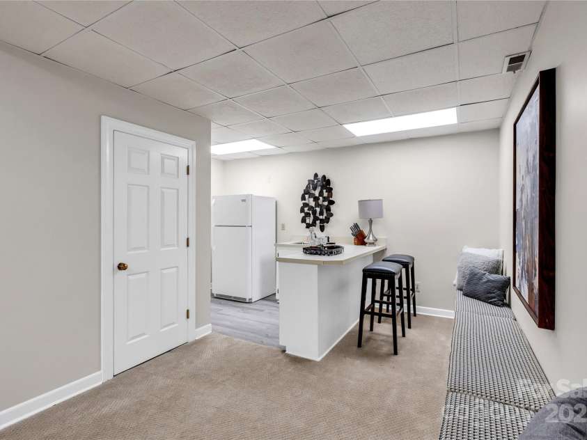 4141 Shattalon Drive, Winston Salem, NC 27106.  MLS# CAR4288994, YatesRealty ID 54. 