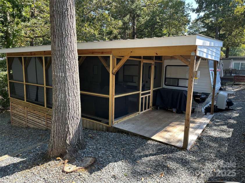 110 Meadowview Circle, New London, NC 28127.  MLS# CAR4305233, YatesRealty ID 540. 