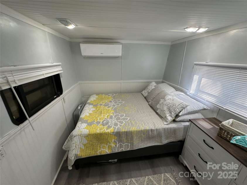 110 Meadowview Circle, New London, NC 28127.  MLS# CAR4305233, YatesRealty ID 540. 