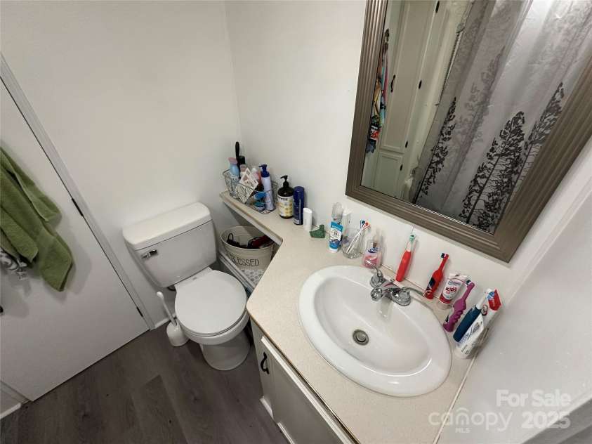 110 Meadowview Circle, New London, NC 28127.  MLS# CAR4305233, YatesRealty ID 540. 