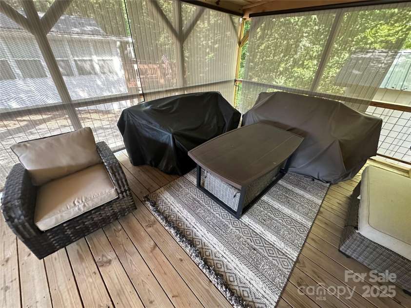 110 Meadowview Circle, New London, NC 28127.  MLS# CAR4305233, YatesRealty ID 540. 