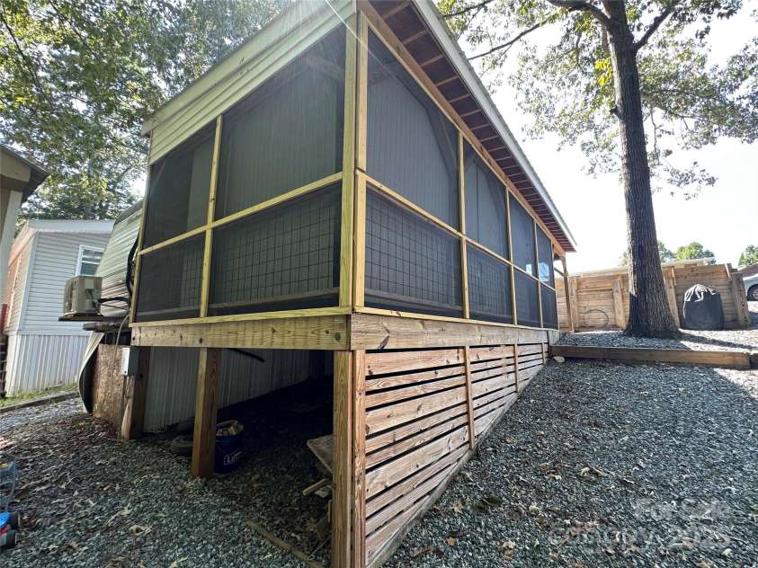 110 Meadowview Circle, New London, NC 28127.  MLS# CAR4305233, YatesRealty ID 540. 