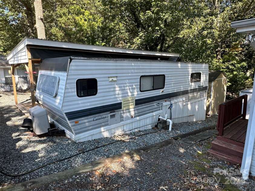 110 Meadowview Circle, New London, NC 28127.  MLS# CAR4305233, YatesRealty ID 540. 