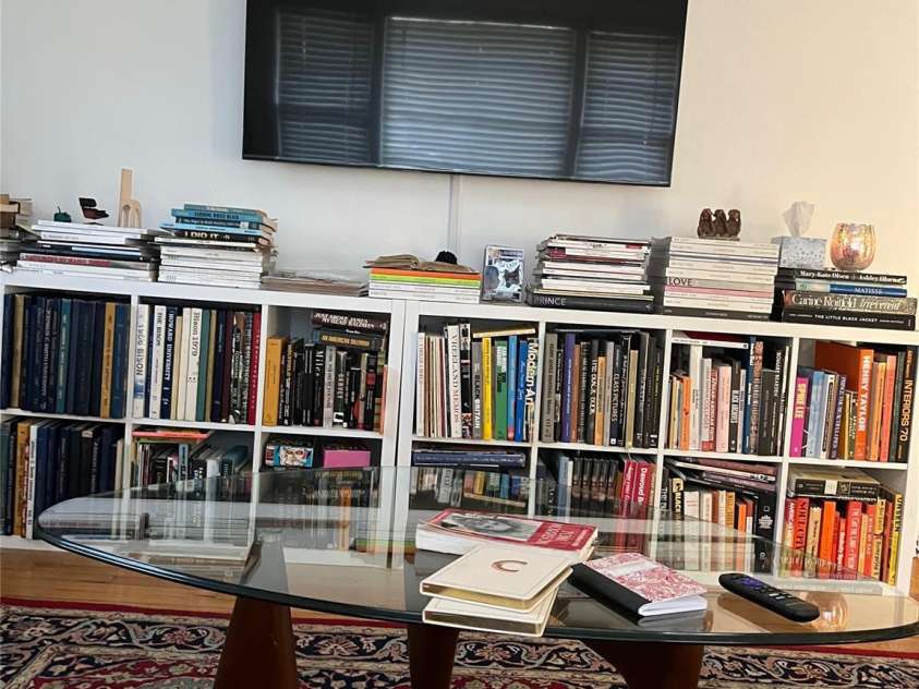 1615 Grovewood Drive, Charlotte, NC 28208.  MLS# CAR4251698, YatesRealty ID 540. Living RoomMain