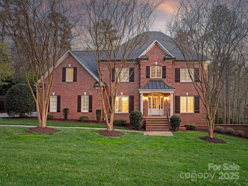 1005 Seminole Drive, Waxhaw, NC 28173.  MLS# CAR4238659, YatesRealty ID 5400. 