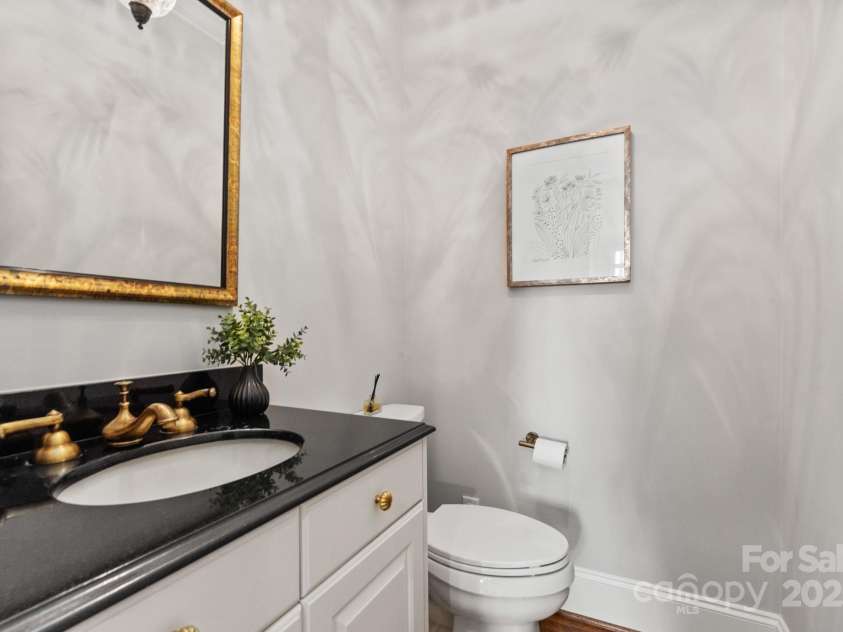 1005 Seminole Drive, Waxhaw, NC 28173.  MLS# CAR4238659, YatesRealty ID 5400. 