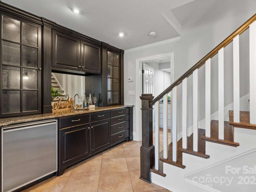 1005 Seminole Drive, Waxhaw, NC 28173.  MLS# CAR4238659, YatesRealty ID 5400. 