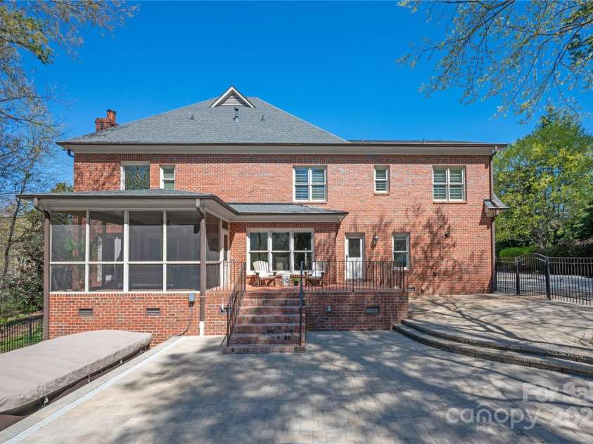 1005 Seminole Drive, Waxhaw, NC 28173.  MLS# CAR4238659, YatesRealty ID 5400. 