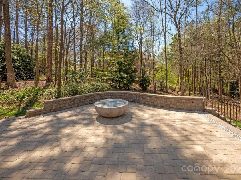 1005 Seminole Drive, Waxhaw, NC 28173.  MLS# CAR4238659, YatesRealty ID 5400. 