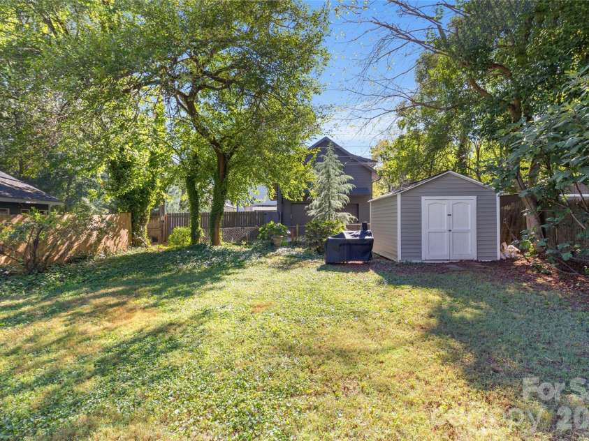 2608 Shenandoah Avenue, Charlotte, NC 28205.  MLS# CAR4423935, YatesRealty ID 54000. Backyard