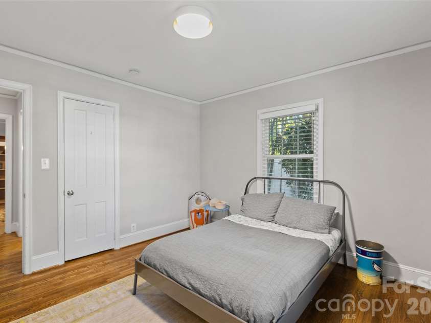 2608 Shenandoah Avenue, Charlotte, NC 28205.  MLS# CAR4423935, YatesRealty ID 54000. Bedroom 1