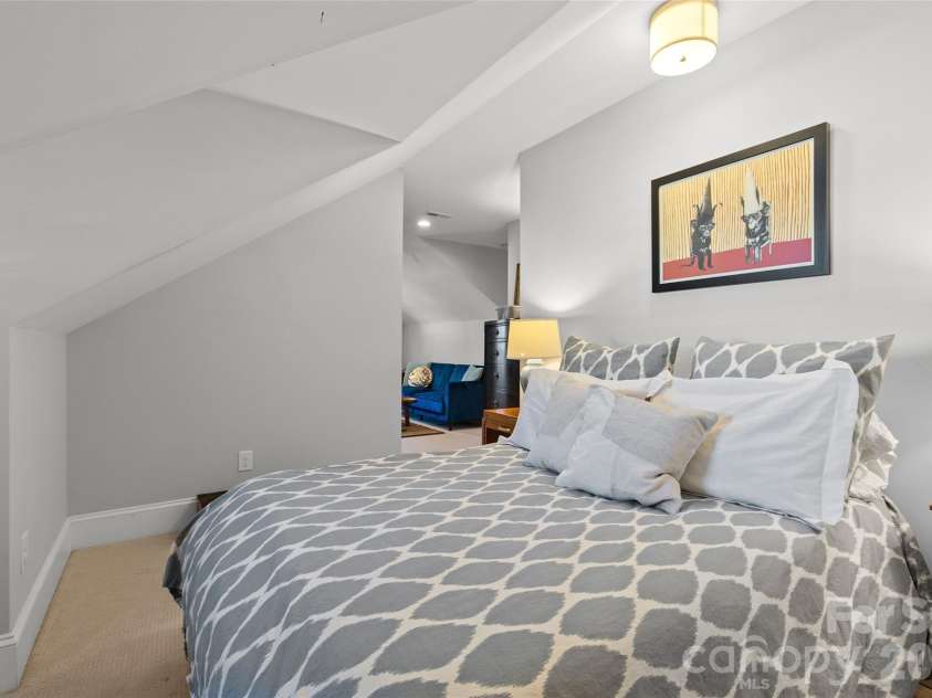 2608 Shenandoah Avenue, Charlotte, NC 28205.  MLS# CAR4423935, YatesRealty ID 54000. Bedroom 3