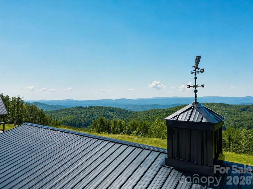 3752 Mountain Vista Drive, Valdese, NC 28655.  MLS# CAR4421721, YatesRealty ID 54003. 