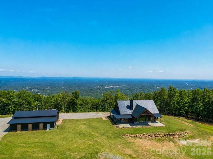 3752 Mountain Vista Drive, Valdese, NC 28655.  MLS# CAR4421721, YatesRealty ID 54003. 